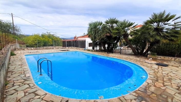 Image No.2-2 Bed Villa for sale