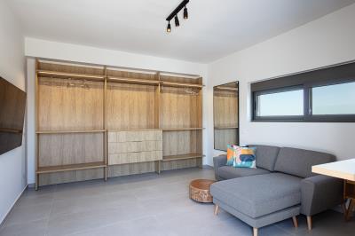 Indoor-71