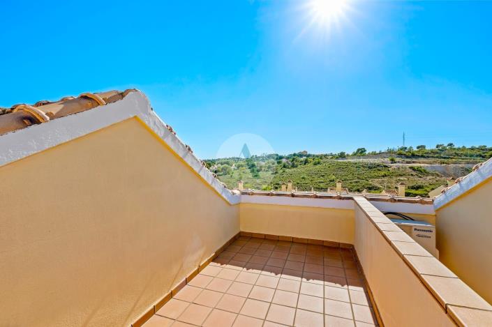 Image No.6-2 Bed Semi-Detached for sale