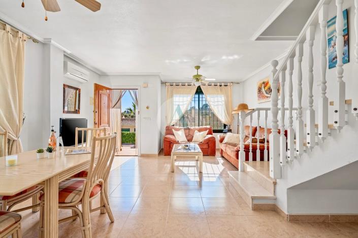 Image No.10-2 Bed Semi-Detached for sale