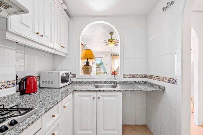 Image No.14-2 Bed Semi-Detached for sale