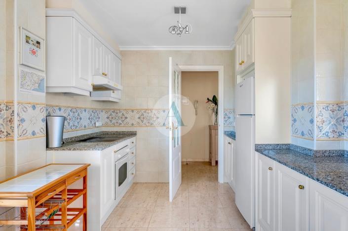 Image No.11-2 Bed Apartment for sale