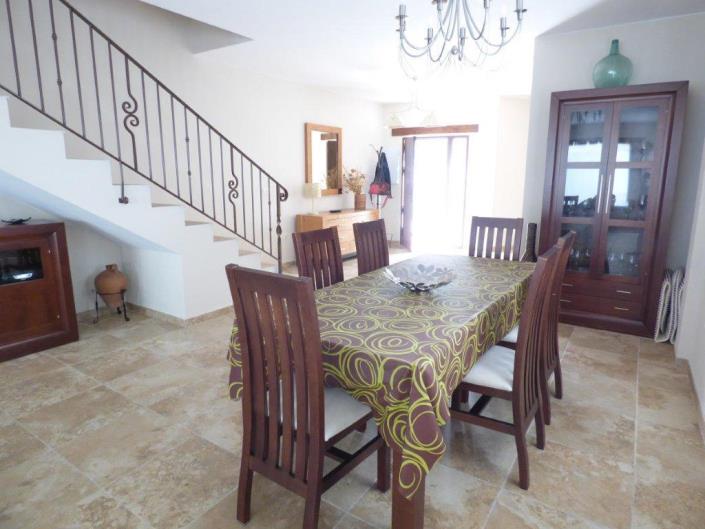 Image No.13-3 Bed Townhouse for sale