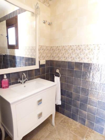 Image No.21-3 Bed Townhouse for sale