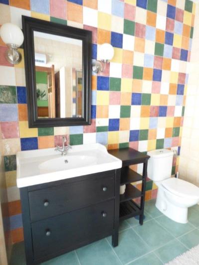 Image No.26-3 Bed Townhouse for sale