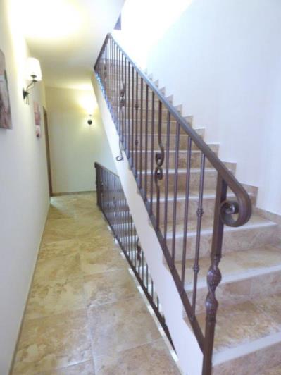 Image No.29-3 Bed Townhouse for sale