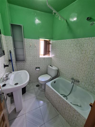 Image No.11-2 Bed Townhouse for sale