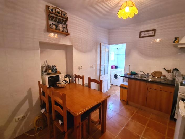 Image No.6-3 Bed Townhouse for sale