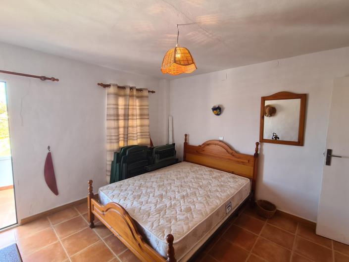 Image No.18-3 Bed Townhouse for sale