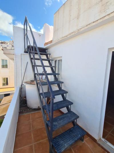 Image No.22-3 Bed Townhouse for sale