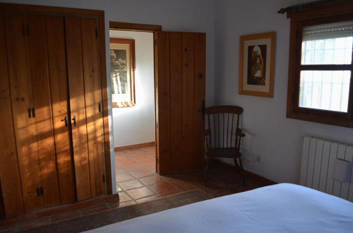 Image No.19-3 Bed Country Property for sale