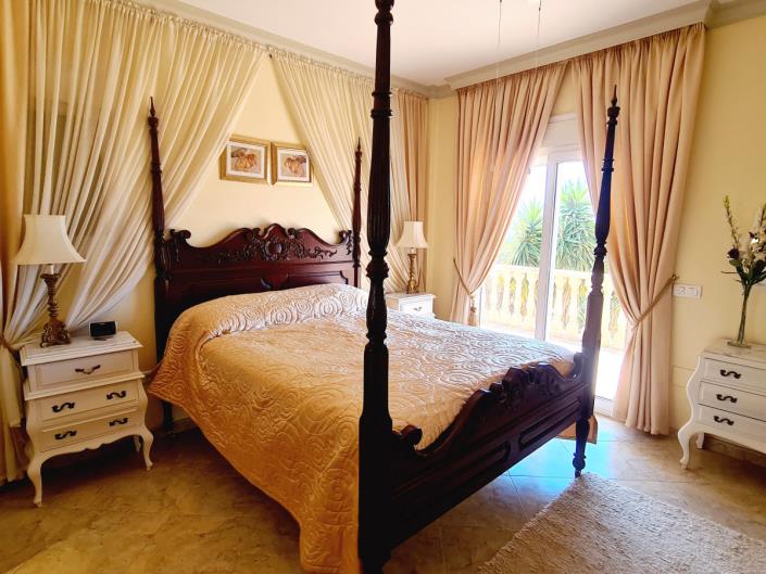 Image No.23-4 Bed Villa for sale