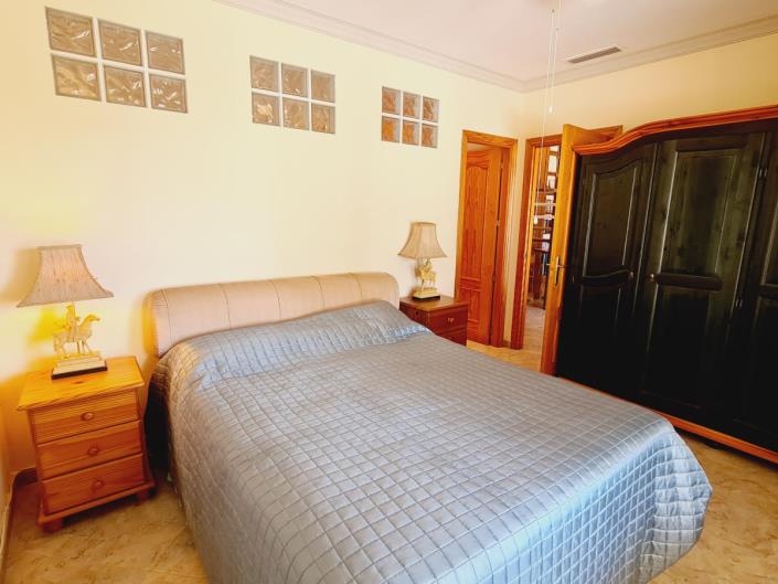 Image No.34-4 Bed Villa for sale