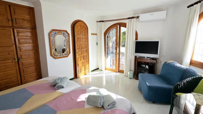 Image No.20-6 Bed Villa for sale