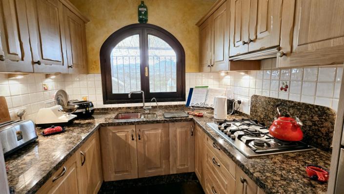 Image No.13-6 Bed Hotel for sale