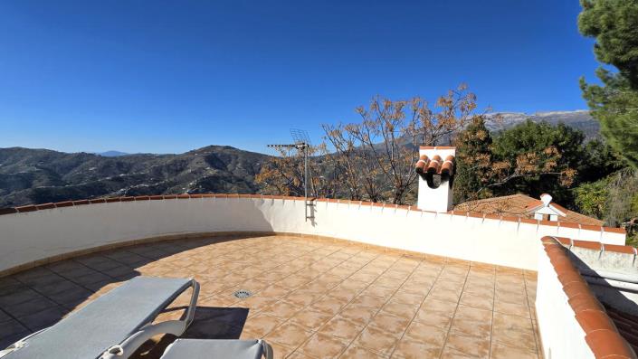 Image No.44-6 Bed Hotel for sale