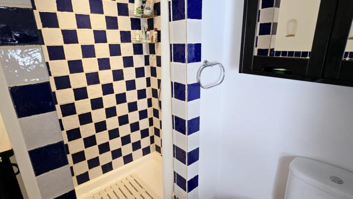 Image No.15-1 Bed Townhouse for sale