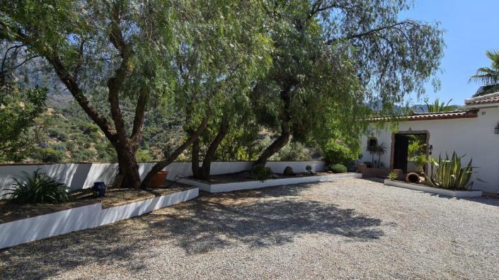 Image No.10-3 Bed Villa for sale