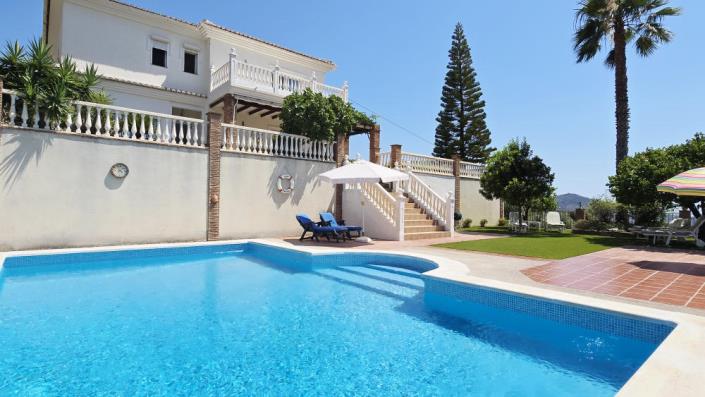 Image No.15-5 Bed Villa for sale