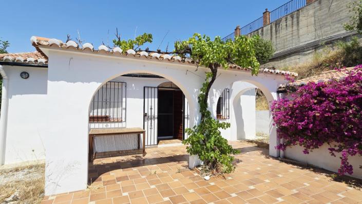 Image No.51-5 Bed Villa for sale