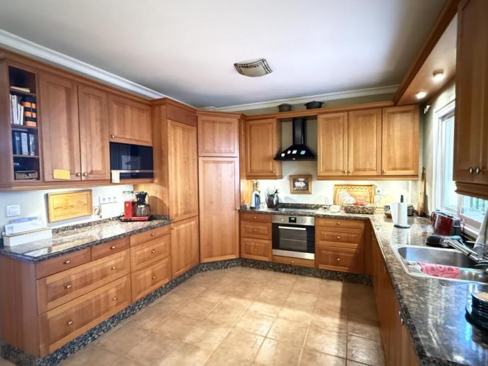 Image No.7-3 Bed Townhouse for sale