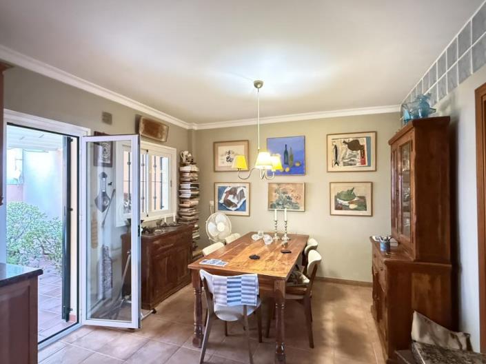 Image No.8-3 Bed Townhouse for sale