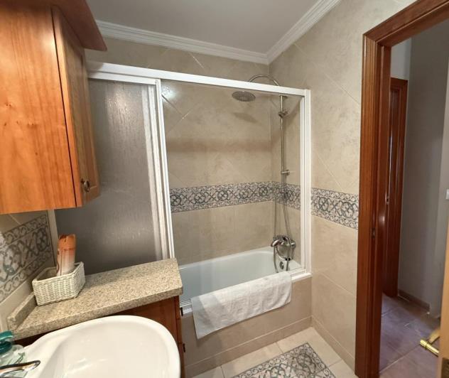 Image No.22-3 Bed Townhouse for sale