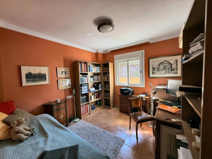 Image No.23-3 Bed Townhouse for sale