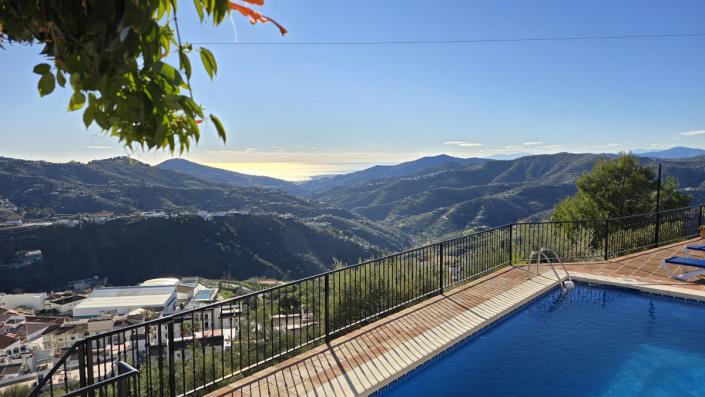 Image No.4-5 Bed Villa for sale