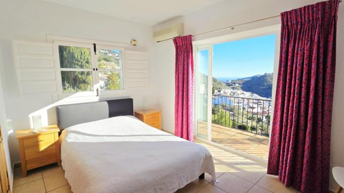 Image No.18-5 Bed Villa for sale