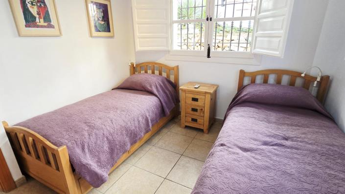 Image No.26-5 Bed Villa for sale