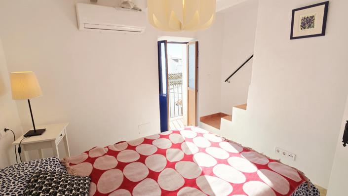 Image No.17-3 Bed Townhouse for sale