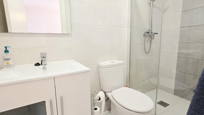 Image No.18-3 Bed Townhouse for sale