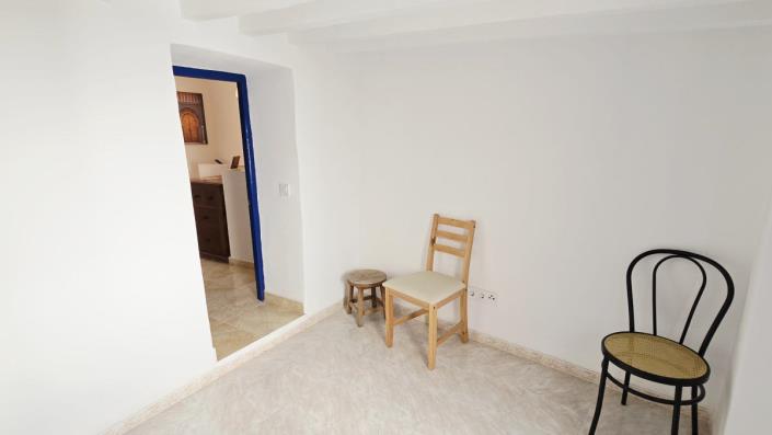 Image No.20-3 Bed Townhouse for sale