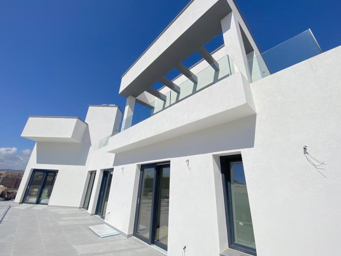 Image No.2-Villa / Détaché de 3 chambres à vendre à Estepona