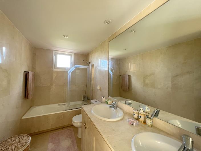 Image No.11-Appartement de 4 chambres à vendre à La Duquesa