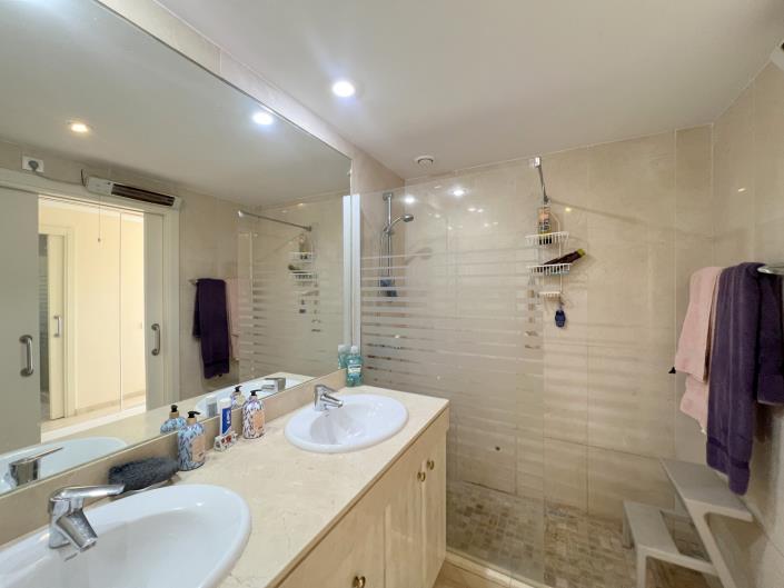 Image No.14-Appartement de 4 chambres à vendre à La Duquesa