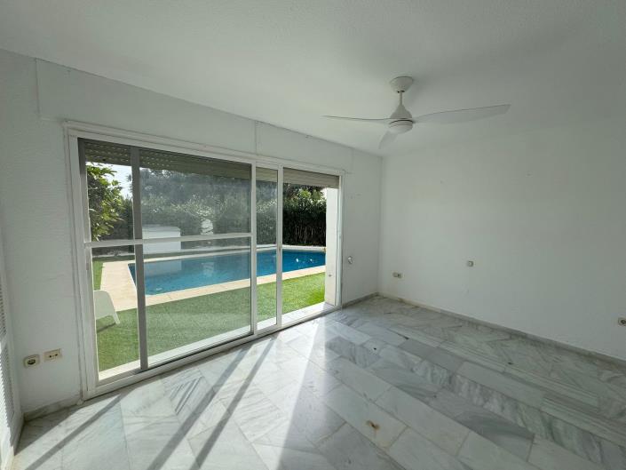 Image No.13-Maison de ville de 3 chambres à vendre à La Duquesa