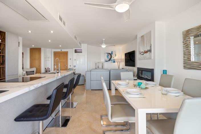 Image No.8-3 Bed Apartment for sale