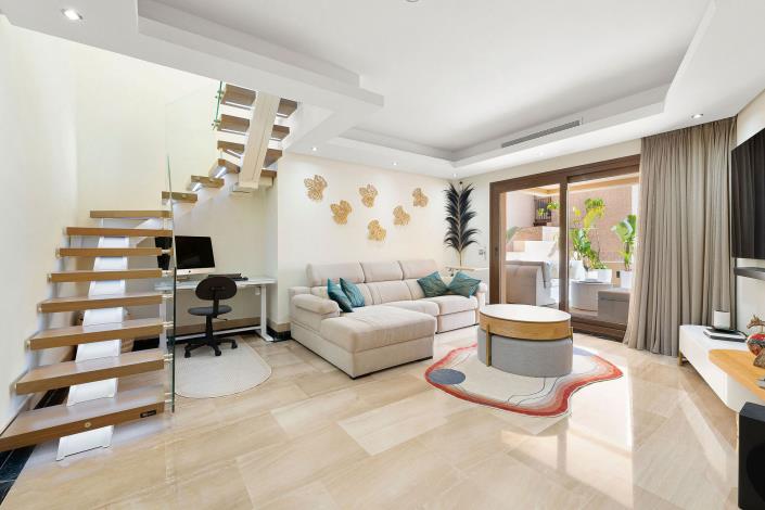 Image No.13-4 Bed Penthouse for sale