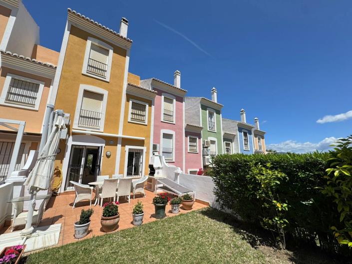 Image No.6-Maison de ville de 3 chambres à vendre à La Duquesa