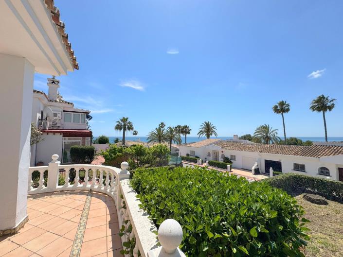 Image No.14-3 Bed Townhouse for sale