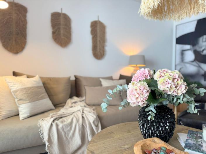 Image No.10-1 Bed Apartment for sale