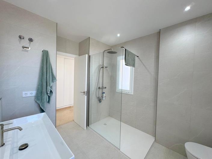 Image No.5-3 Bed Penthouse for sale