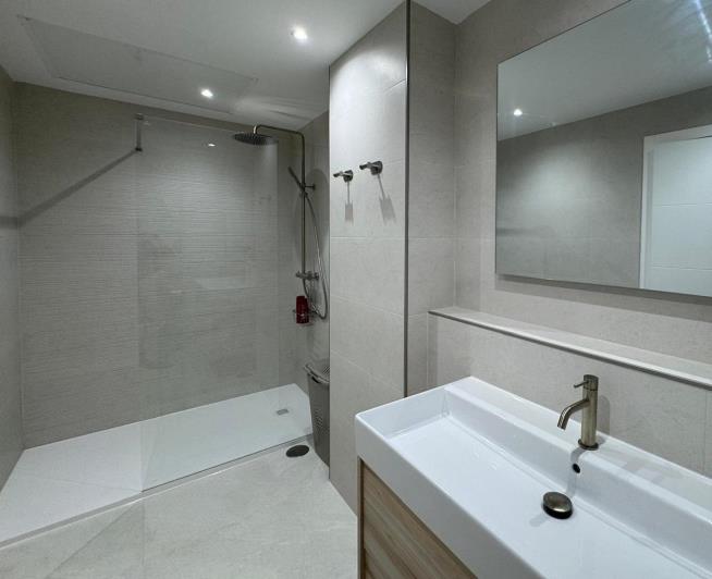 Image No.7-3 Bed Penthouse for sale