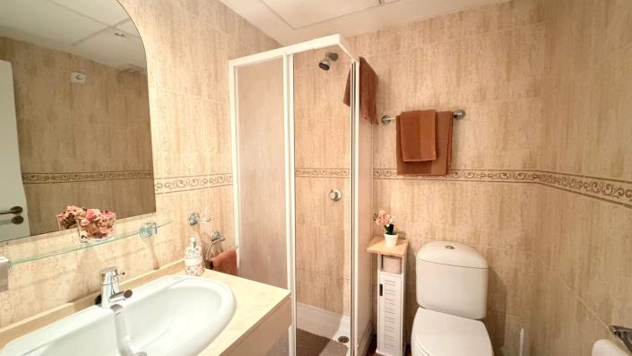 Image No.9-2 Bed Apartment for sale