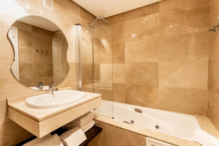 Image No.15-2 Bed Apartment for sale