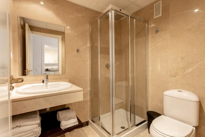 Image No.16-2 Bed Apartment for sale