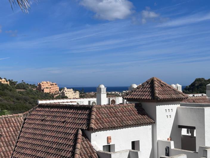 Image No.24-2 Bed Apartment for sale