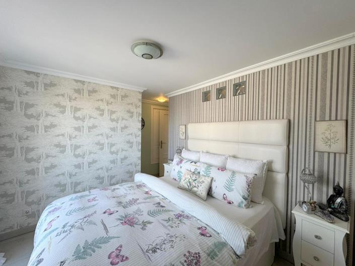 Image No.17-1 Bed Apartment for sale